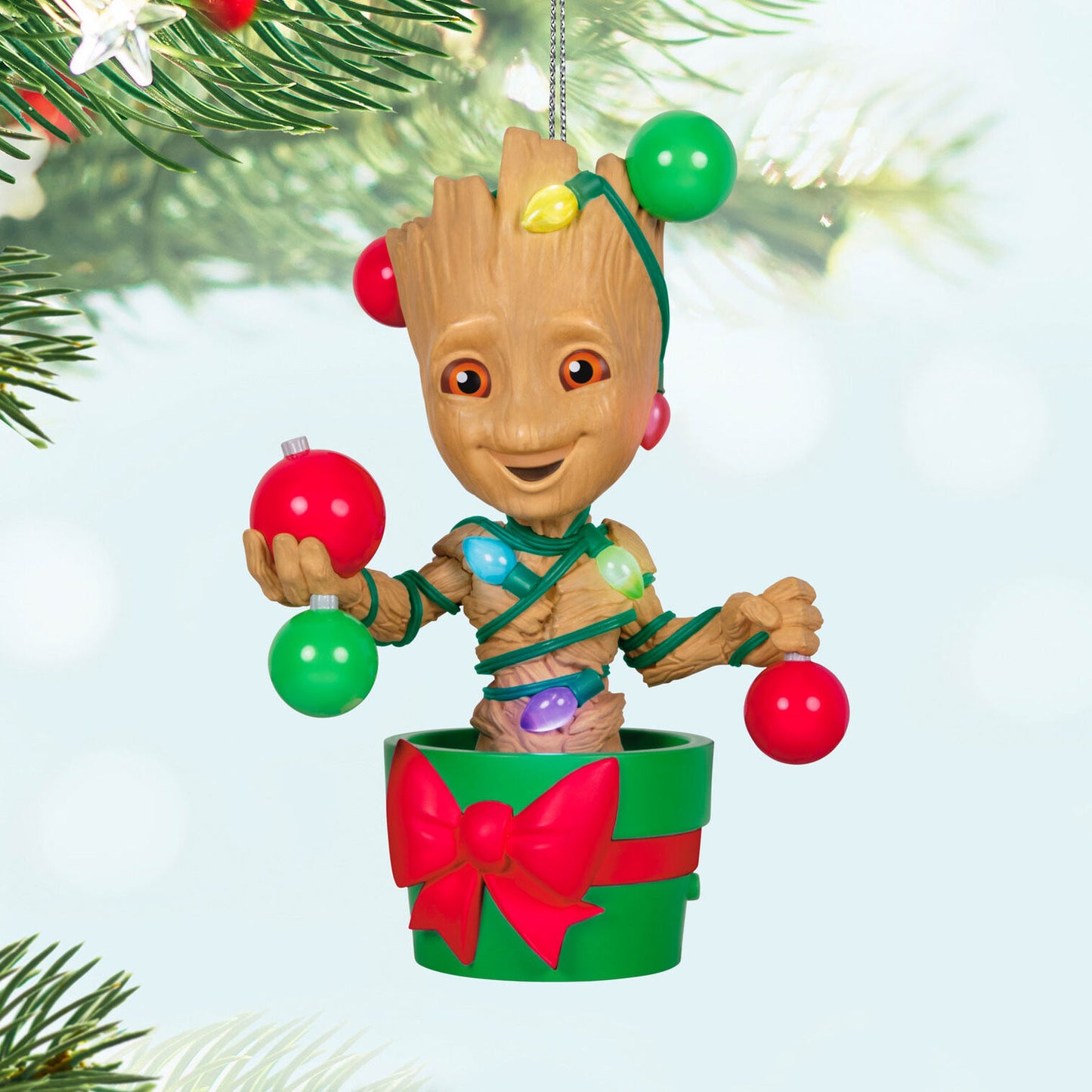 Marvel Guardians of the Galaxy O Christmas Groot Ornament With Light
